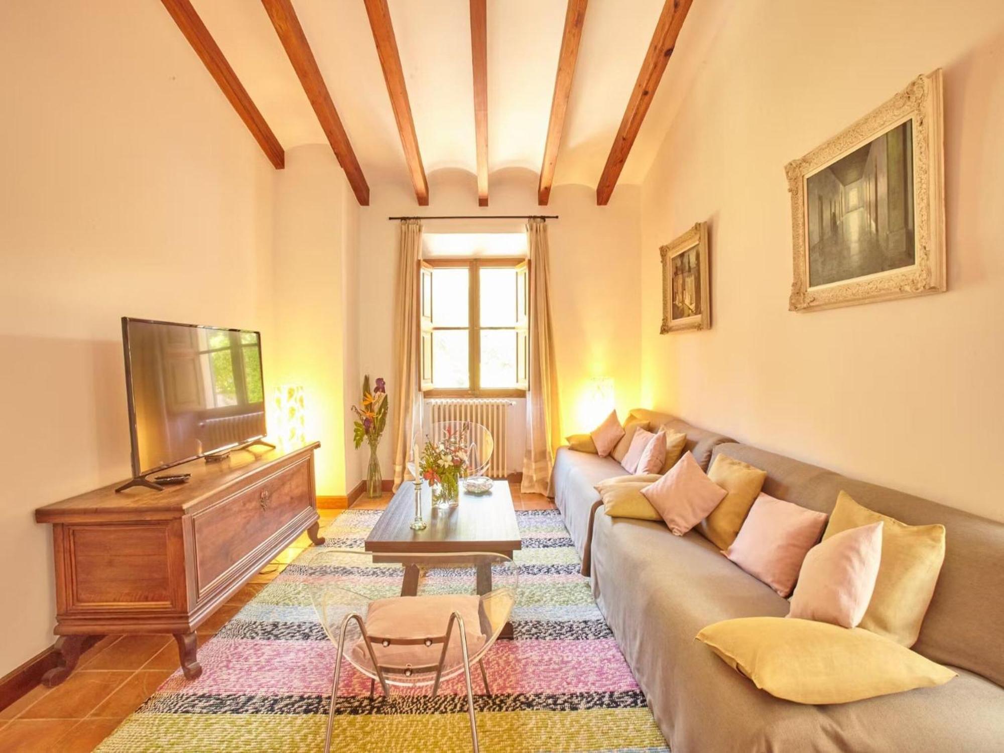 Villa With Barbecue Area Deia